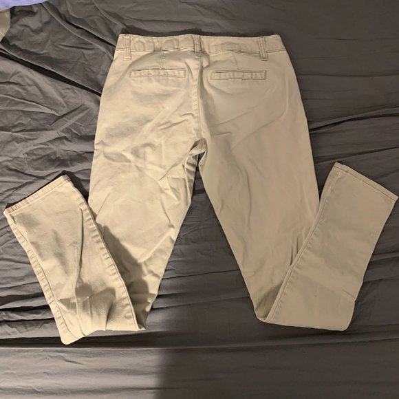 Aeropostale Beige Khaki pants size 2 Regular length - Picture 2 of 15